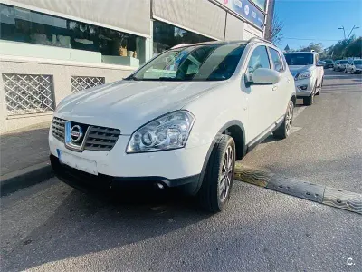 Usado Nissan Qashqai Acenta 140 HP (102 kW) 2009 Branco SUV