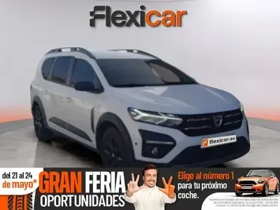 Usado Dacia Jogger Expression 110 CV (80 kW) 2023 Blanco Monovolumen