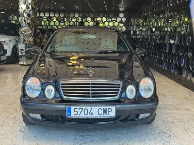 Usado Mercedes CLK320 Elegance 218 CV (160 kW) 1999 Azul Descapotable