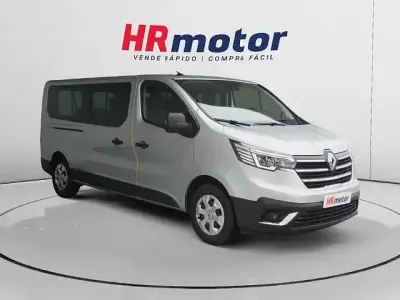Usado Renault Trafic Authentique 150 CV (110 kW) 2024 Gris Monovolumen