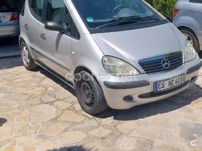 Usado Mercedes A170 Classic 90 CV (66 kW) 2001 Gris / plata Utilitario