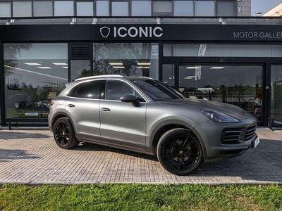Usado Porsche Cayenne 340 CV (250 kW) 2018 Gris / plata SUV