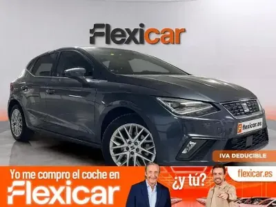 Usado Seat Ibiza 110 CV (80 kW) 2024 Azul Utilitario