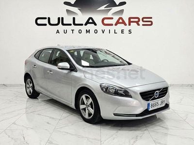 Usado Volvo V40 Kinetic 115 CV (84 kW) 2015 Gris / plata Berlina