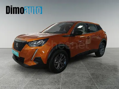Usado Peugeot 2008 Active 100 CV (73 kW) 2022 Naranja SUV