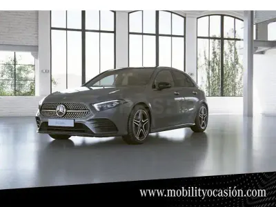 Usado Mercedes A200 163 CV (119 kW) 2022 Gris / plata Berlina
