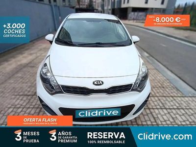Blanco Usado 2013 Kia Rio Berlina | 8990 € (Precio justo)