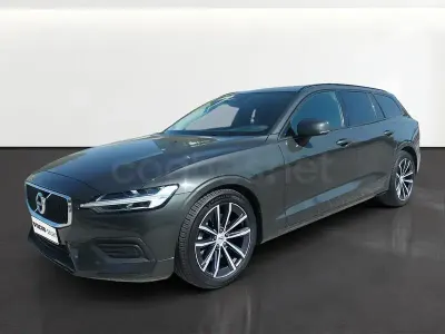 Usado Volvo V60 Momentum 196 CV (144 kW) 2021 Negro Familiar