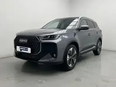 Usado Ebro s700 Luxury 147 CV (108 kW) 2025 Gris phantom grey eb02 SUV