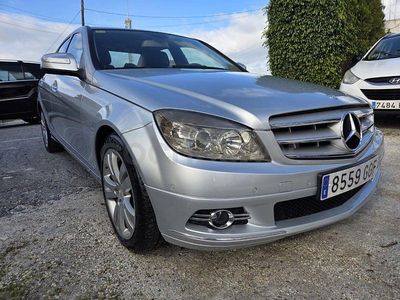 Usado Mercedes C180 Avantgarde 156 CV (114 kW) 2008 Gris / plata Berlina