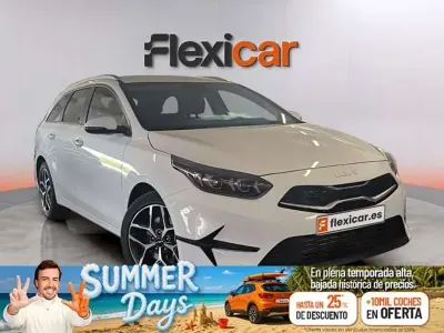 Usado Kia Ceed 120 CV (88 kW) 2022 Blanco Utilitario