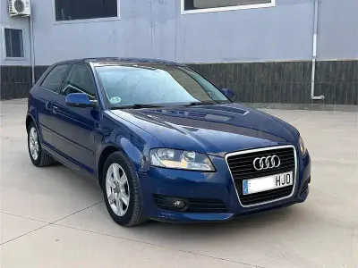 Usado Audi A3 Ambiente 105 CV (77 kW) 2012 Azul Utilitario