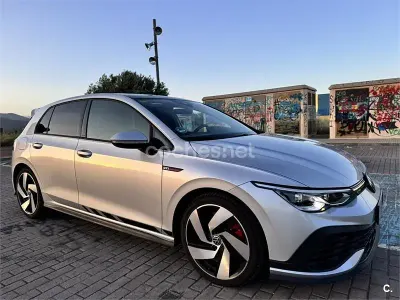 Usado VW Golf VIII GTI Clubsport 301 HP (221 kW) 2022 Cinzento Sedan