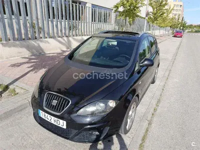 Usado Seat Altea XL Sport 125 CV (91 kW) 2011 Negro Monovolumen