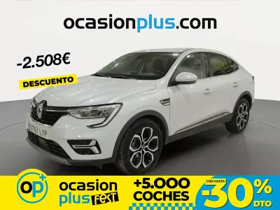 Begagnad Renault Arkana Zen 140 HK (102 kW) 2022 Vit SUV