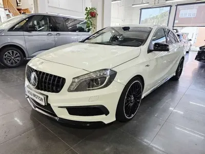 Usado Mercedes A45 AMG AMG 360 CV (264 kW) 2013 Blanco Utilitario