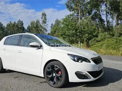 Usado Peugeot 308 Allure 150 CV (110 kW) 2016 Blanco Berlina