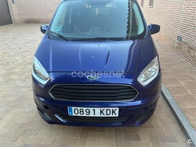 Usado Ford Tourneo Courier Titanium 100 CV (73 kW) 2017 Azul Monovolumen
