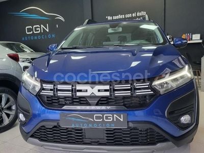 Azul Usado 2023 Dacia Sandero Essentiel Berlina | 13.990 € (Precio justo)