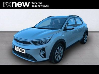 Usado Kia Stonic 84 CV (61 kW) 2022 Gris SUV