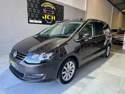 Usado VW Sharan Advance 177 CV (130 kW) 2014 Marrón Monovolumen