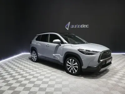 Usado Toyota Corolla Cross Plus 197 CV (144 kW) 2024 Gris / plata SUV