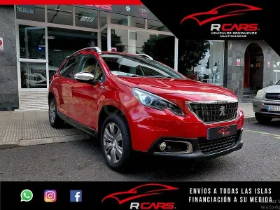 Usado Peugeot 2008 Allure 110 CV (80 kW) 2018 Rojo SUV