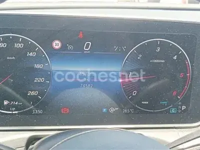 Usado Mercedes C200 163 CV (119 kW) 2023 Gris / plata Berlina