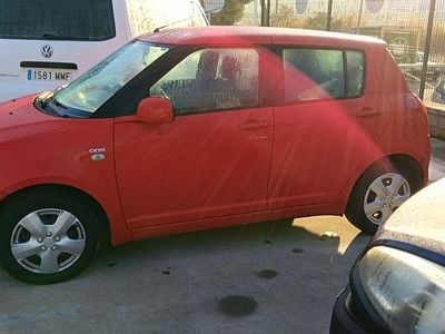 Rojo Usado 2007 Suzuki Swift GL Utilitario | 4650 € (Precio justo)