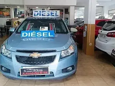 Usado Chevrolet Cruze LS 125 CV (91 kW) 2010 Azul Berlina