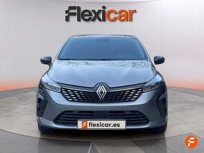 Käytetty Renault Clio V Evolution 100 HP (73 kW) 2025 Harmaa Sedan