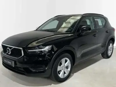 Usado Volvo XC40 Momentum 2021 Negro SUV