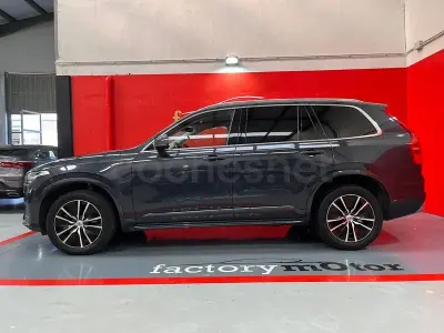 Usado Volvo XC90 Momentum 250 CV (183 kW) 2020 Gris / plata SUV