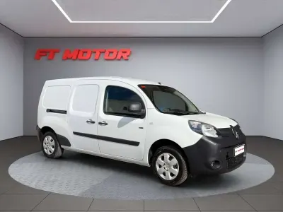 Usado Renault Kangoo 44 kW (60 CV) 2021 Blanco Monovolumen