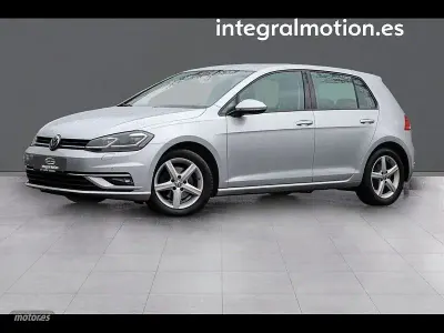 Usado VW Golf VII Advance 149 CV (109 kW) 2018 Gris Berlina