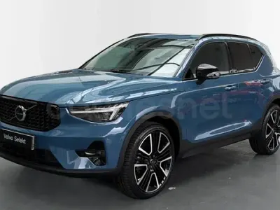 Usado Volvo XC40 Ultra 197 CV (144 kW) 2024 Azul SUV