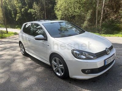 Usado VW Golf VII 105 CV (77 kW) 2012 Blanco Berlina