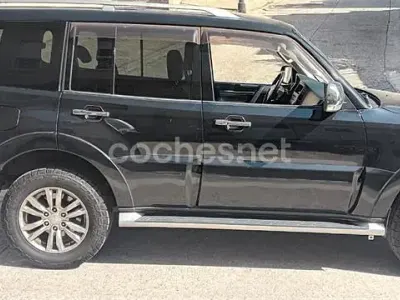 Usado Mitsubishi Montero Motion 200 CV (147 kW) 2010 Negro SUV