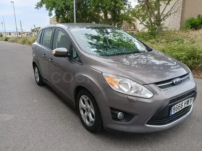 Usado Ford C-MAX 125 CV (91 kW) 2014 Beige Monovolumen