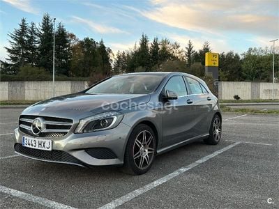 Usado Mercedes A200 Urban 136 CV (100 kW) 2014 Gris / plata Berlina