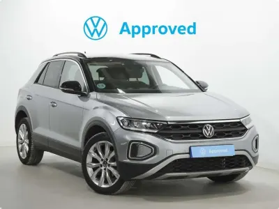 Usado VW T-Roc Life 150 CV (110 kW) 2022 Plateado SUV