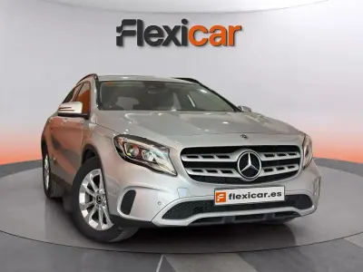 Usado Mercedes GLA200 136 CV (100 kW) 2017 Gris SUV