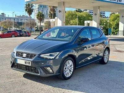 Usado Seat Ibiza FR 116 CV (85 kW) 2024 Gris Utilitario