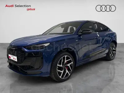 Usado Audi Q6 Sportback e-tron Comfort 314 kW (428 CV) 2026 Azul SUV