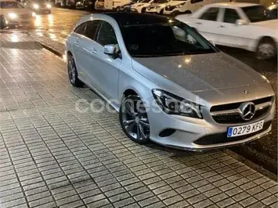 Usado Mercedes CLA200 Shooting Brake 136 CV (100 kW) 2017 Gris / plata Familiar