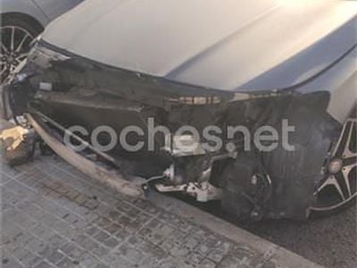 Gris / plata Usado 2014 Mercedes CLA220 Urban Berlina | 7500 €