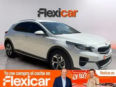 Usado Kia XCeed 136 CV (100 kW) 2021 Blanco SUV