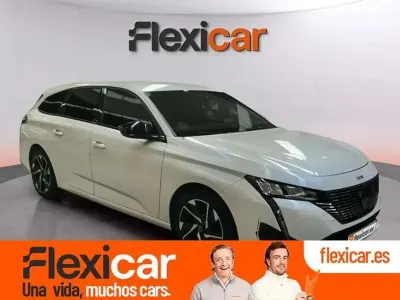 Usado Peugeot 308 SW Allure 131 CV (96 kW) 2022 Blanco Familiar