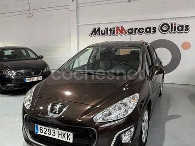 Usado Peugeot 308 Active 112 CV (82 kW) 2012 Marrón Berlina