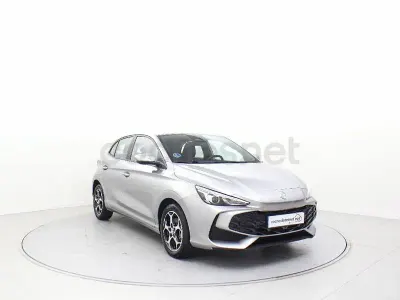Usado MG MG3 Comfort 195 CV (143 kW) 2024 Gris / plata Utilitario